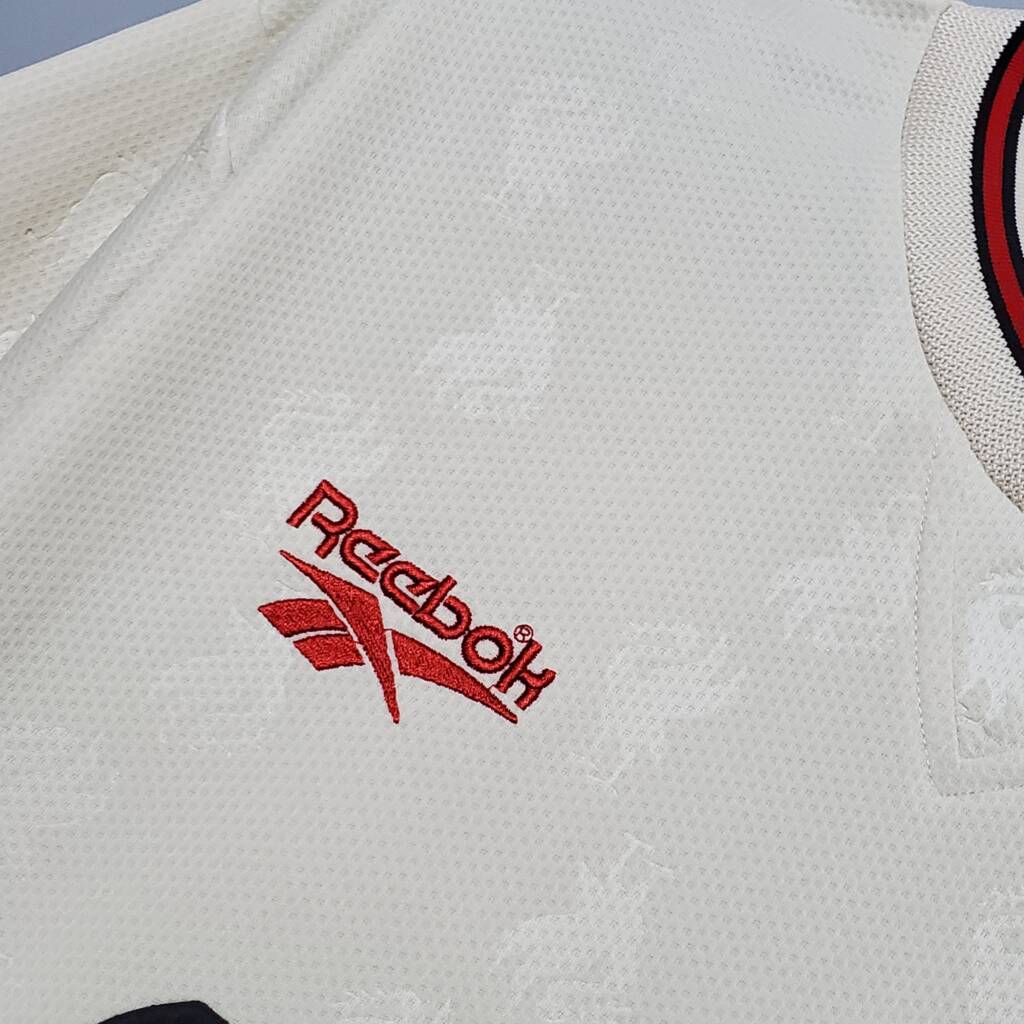 Camiseta Liverpool visitante 1996